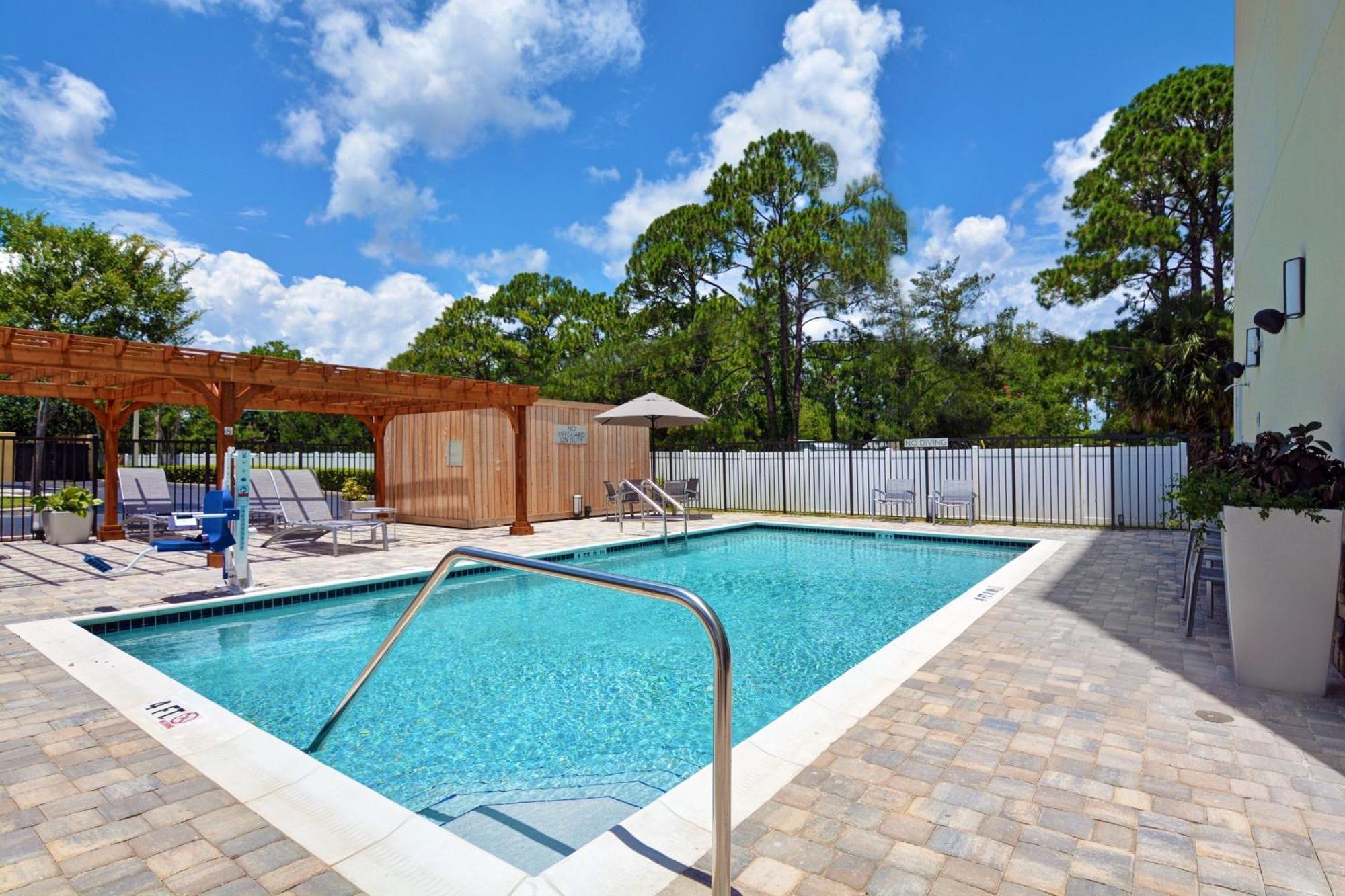 Towneplace Suites By Marriott Jacksonville East Exteriér fotografie