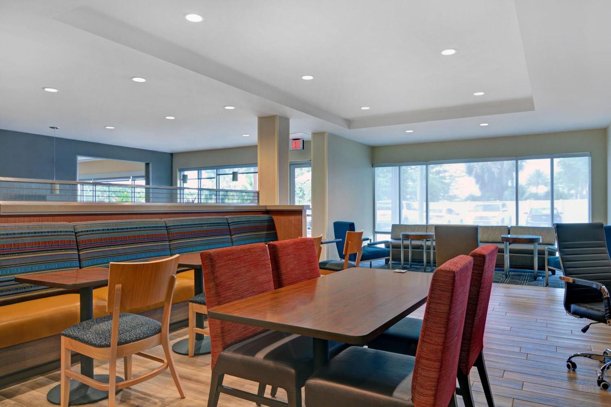 Towneplace Suites By Marriott Jacksonville East Exteriér fotografie